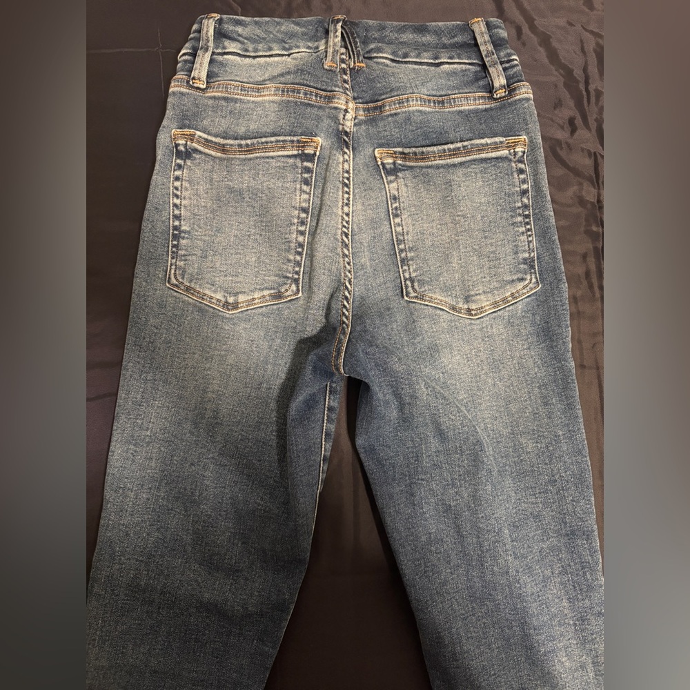 Good American Good Waist Skinny Jeans - Picture 3 of 4